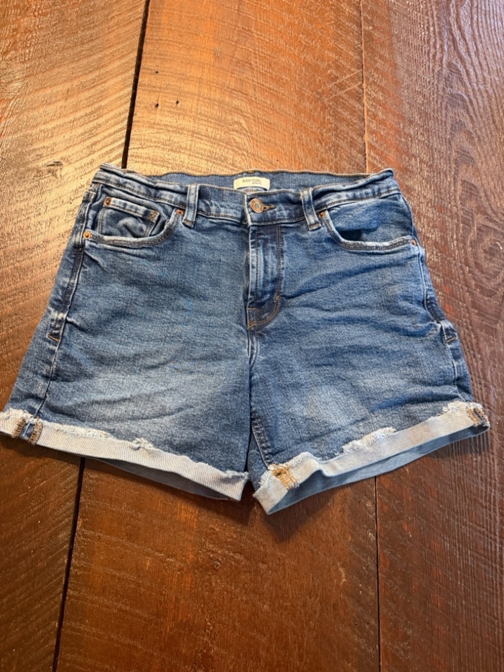 Kensie Denim Shorts Size 2 / 26 Blue Rolled Hem Mid Rise Stretch Women